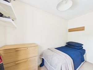 Bedroom- click for photo gallery
